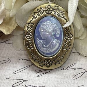 Bronze Locket Blue Pearl Lady Victorian Maiden Necklace Gift Mom Easter Wife new